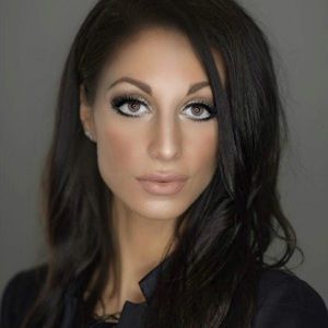 Meet your Posher, Aryn